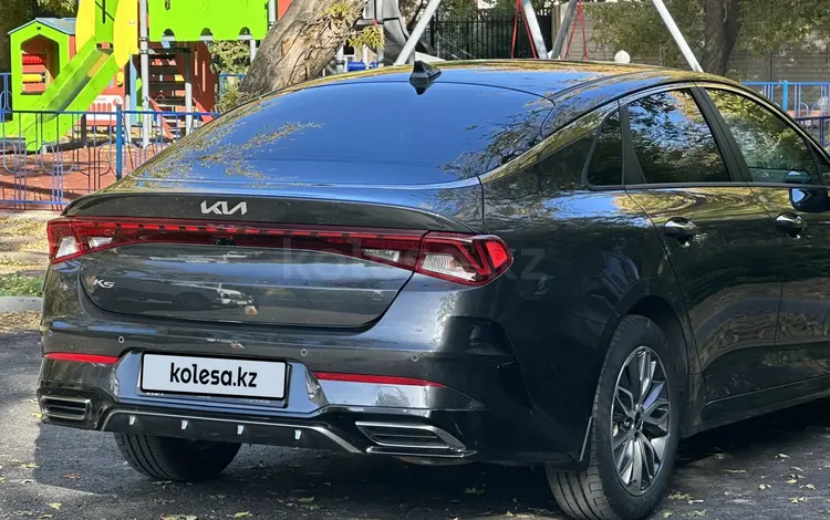 Kia K5 2022 года за 12 000 000 тг. в Павлодар