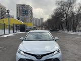 Toyota Camry 2018 годаүшін13 900 000 тг. в Алматы