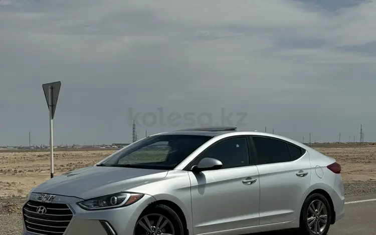 Hyundai Elantra 2018 года за 5 500 000 тг. в Жанаозен