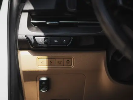 Kia Carnival 2021 года за 18 500 000 тг. в Астана – фото 29