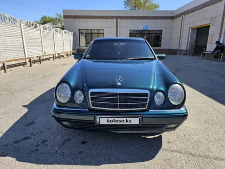 Mercedes-Benz E 320 1996 года за 4 000 000 тг. в Кызылорда