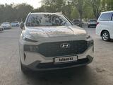 Hyundai Santa Fe 2023 года за 17 500 000 тг. в Атырау