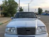 Mercedes-Benz E 200 1994 года за 1 550 000 тг. в Актобе – фото 5