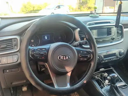 Kia Sorento 2015 года за 10 000 000 тг. в Астана – фото 5