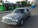 Mercedes-Benz E 220 1993 годаүшін2 100 000 тг. в Алматы