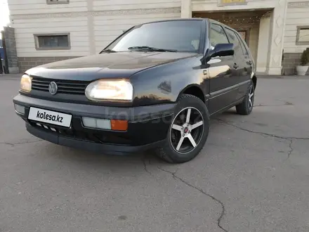 Volkswagen Golf 1996 года за 1 850 000 тг. в Алматы