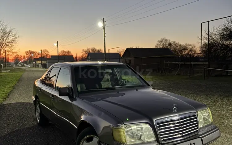 Mercedes-Benz E 220 1995 года за 1 600 000 тг. в Кулан