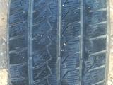 Авто шины 215/60R16 (2шт) за 20 000 тг. в Актау