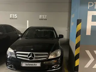 Mercedes-Benz C 350