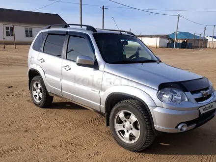 Chevrolet Niva 2013 года за 3 650 000 тг. в Актобе – фото 7