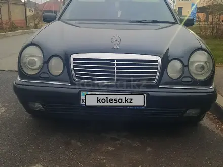 Mercedes-Benz E 280 1998 года за 3 300 000 тг. в Шымкент