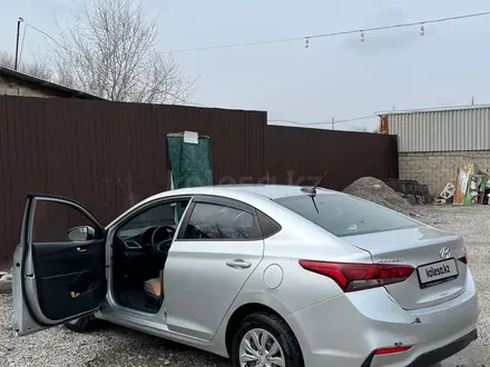 Hyundai Accent 2019 года за 5 500 000 тг. в Шымкент – фото 4