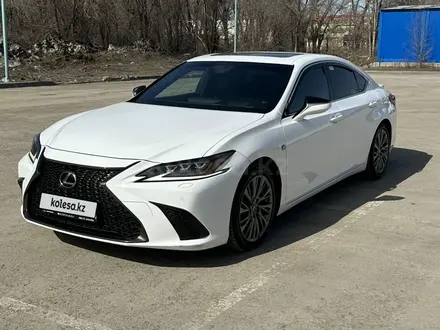 Lexus ES 350 2020 года за 29 000 000 тг. в Актобе – фото 4