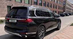 BMW X7 2019 года за 38 000 000 тг. в Алматы – фото 2