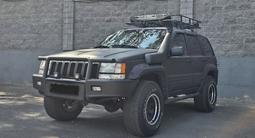 Jeep Grand Cherokee 1998 годаүшін5 800 000 тг. в Алматы