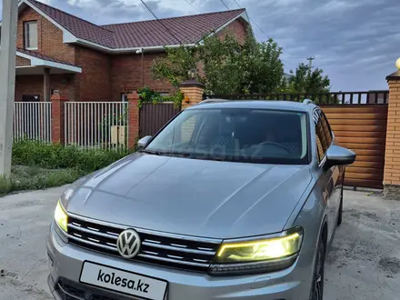 Volkswagen Tiguan 2018 года за 11 000 000 тг. в Атырау – фото 7
