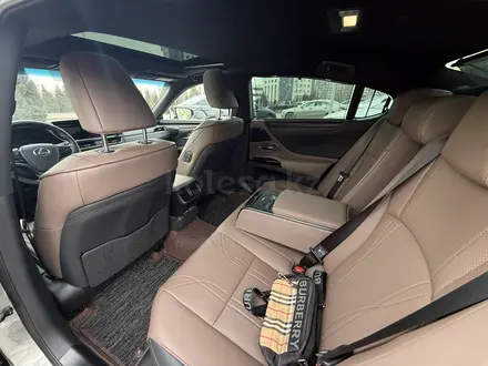 Lexus ES 300h 2024 года за 30 000 000 тг. в Алматы – фото 10