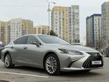 Lexus ES 300h 2024 годаүшін30 000 000 тг. в Алматы – фото 2