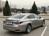 Lexus ES 300h 2024 годаүшін30 000 000 тг. в Алматы – фото 3