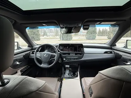 Lexus ES 300h 2024 года за 30 000 000 тг. в Алматы – фото 8