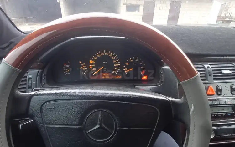 Mercedes-Benz E 320 1997 годаүшін3 000 000 тг. в Алматы