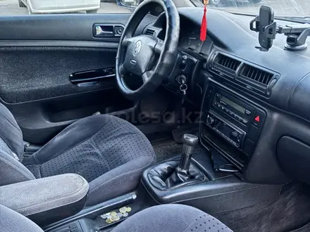 Volkswagen Passat 1997 года за 2 200 000 тг. в Петропавловск – фото 7