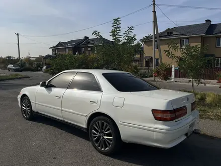 Toyota Mark II 1997 года за 3 500 000 тг. в Алматы – фото 2