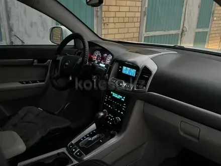 Chevrolet Captiva 2012 года за 7 500 000 тг. в Актобе – фото 4