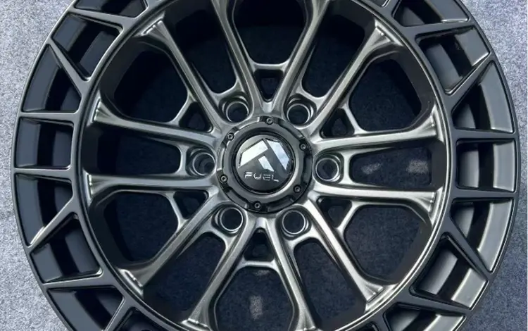 Fuel Celsius R17 9J 6x139, 7 ET0 ЦО110 GLOSS grey + black lip за 320 000 тг. в Алматы