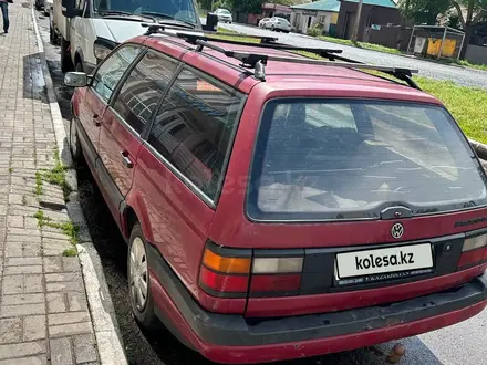 Volkswagen Passat 1993 года за 1 200 000 тг. в Астана – фото 3