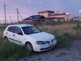 Nissan Almera