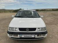 Volkswagen Passat 1995 годаfor1 900 000 тг. в Актау