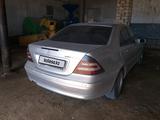 Mercedes-Benz C 200 2002 года за 2 300 000 тг. в Актобе – фото 5