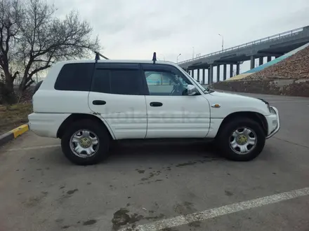 Toyota RAV4 2000 года за 3 700 000 тг. в Алматы – фото 3