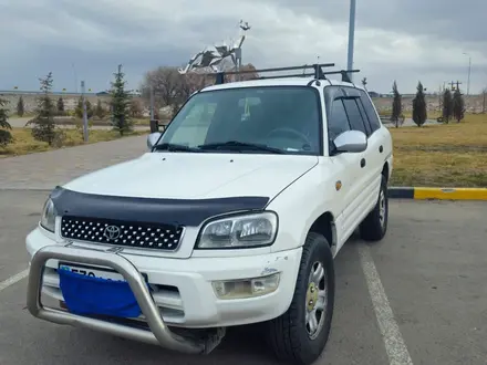 Toyota RAV4 2000 года за 3 700 000 тг. в Алматы – фото 2