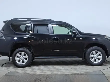 Toyota Land Cruiser Prado 2017 года за 17 450 000 тг. в Астана – фото 4