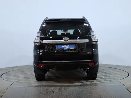 Toyota Land Cruiser Prado 2017 года за 17 450 000 тг. в Астана – фото 6