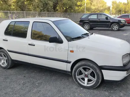 Volkswagen Golf 1994 года за 1 800 000 тг. в Тараз – фото 2