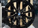 Разно-широкие диски R19 на BMW 166 стиль 5х120 за 440 000 тг. в Астана