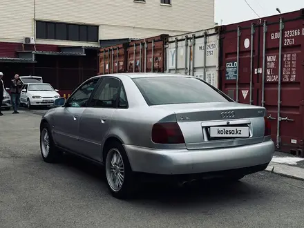 Audi A4 1996 года за 1 100 000 тг. в Алматы – фото 2