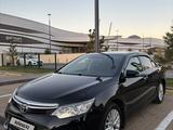 Toyota Camry 2015 годаүшін10 600 000 тг. в Астана – фото 2