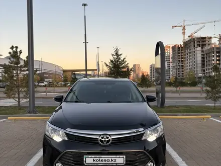 Toyota Camry 2015 года за 10 600 000 тг. в Астана