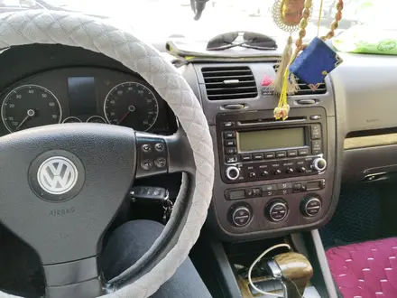 Volkswagen Jetta 2005 года за 3 400 000 тг. в Астана – фото 3