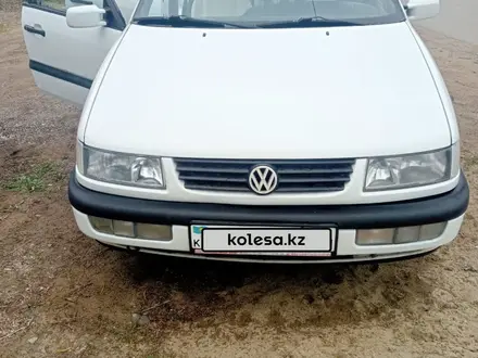 Volkswagen Passat 1994 годаүшін2 500 000 тг. в Павлодар