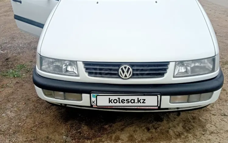 Volkswagen Passat 1994 годаүшін2 500 000 тг. в Павлодар