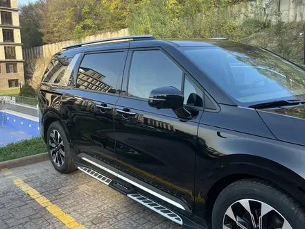 Kia Carnival 2022 года за 23 000 000 тг. в Алматы – фото 3