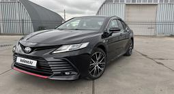 Toyota Camry 2021 года за 13 700 000 тг. в Уральск