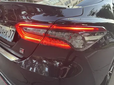 Toyota Camry 2021 года за 15 000 000 тг. в Уральск – фото 8