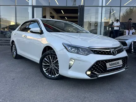 Toyota Camry 2015 года за 10 500 000 тг. в Шымкент