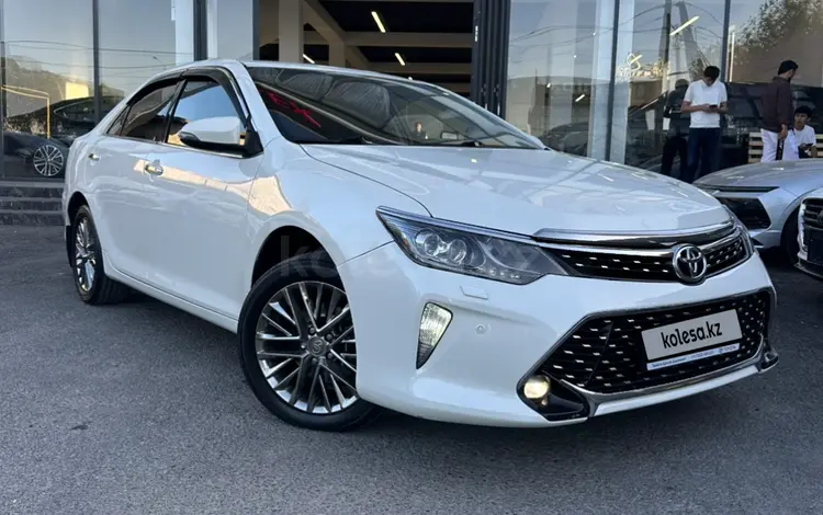 Toyota Camry 2015 года за 10 500 000 тг. в Шымкент